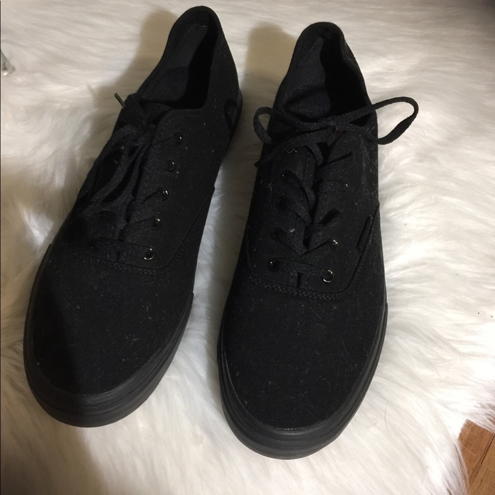 Men tennis shoes